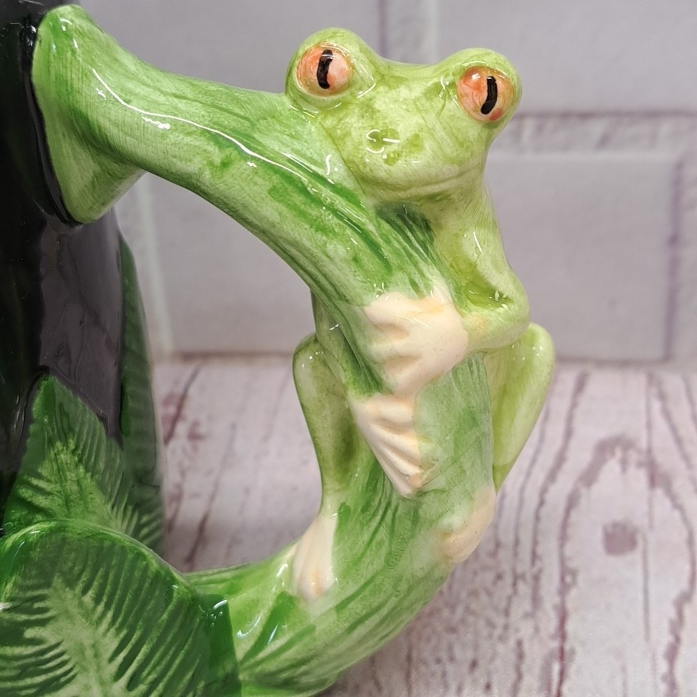 Bergschrund 3D Ceramic Coffee  Mug 12oz. 1991 Hand Painted Grn Tree Frog Handle‎